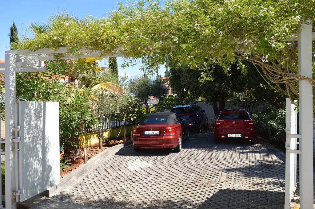 Apartments Vukovic Stari Grad  Kültér fotó