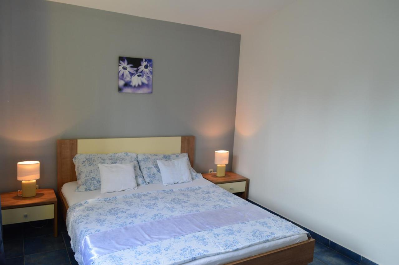 Apartments Vukovic Stari Grad  Kültér fotó